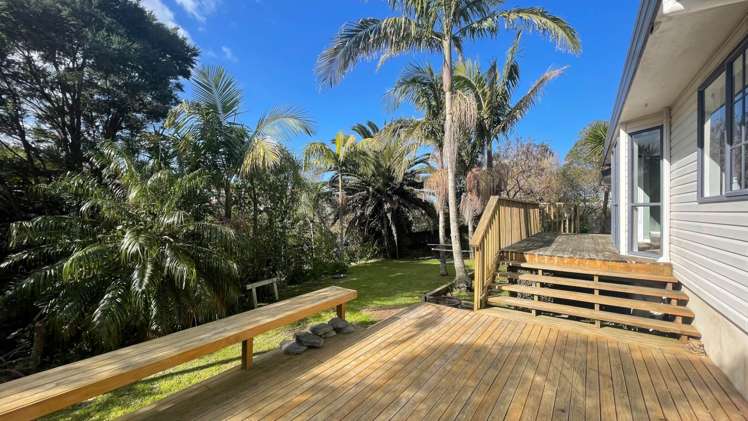 2/20 Greta Place Stanmore Bay_18