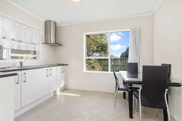 1/69 Hepburn Road Glendene_4