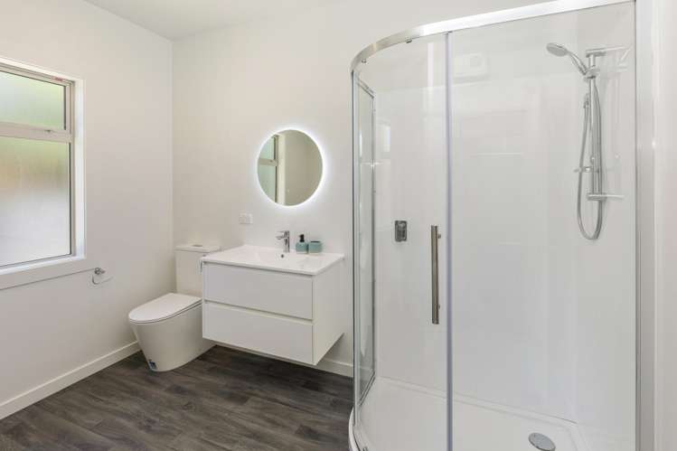 153 MacKenzie Ave Woolston_10