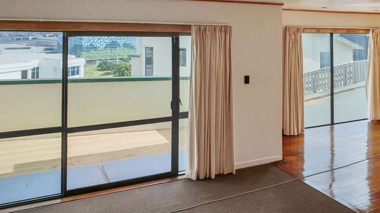 1 Bunker Way Strathmore Park_3