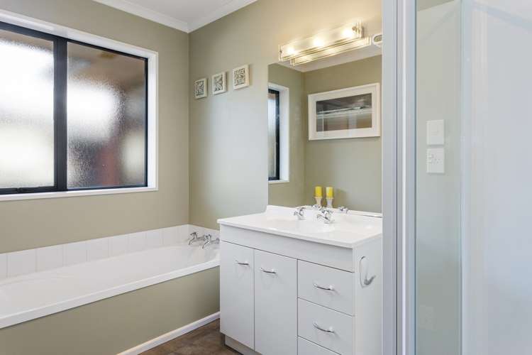 56a Birchfield Avenue Dallington_11