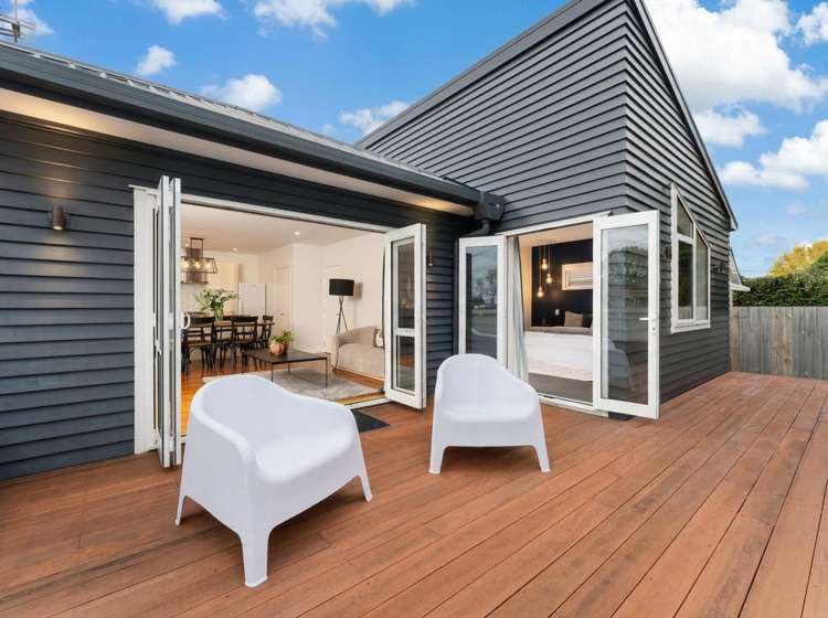 22 Taikata Road Te Atatu Peninsula_1
