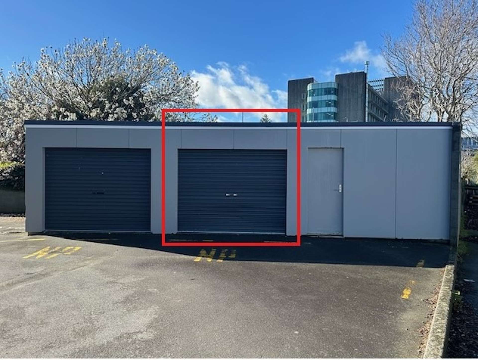 Garage 2/174 Kings Crescent 2652_0