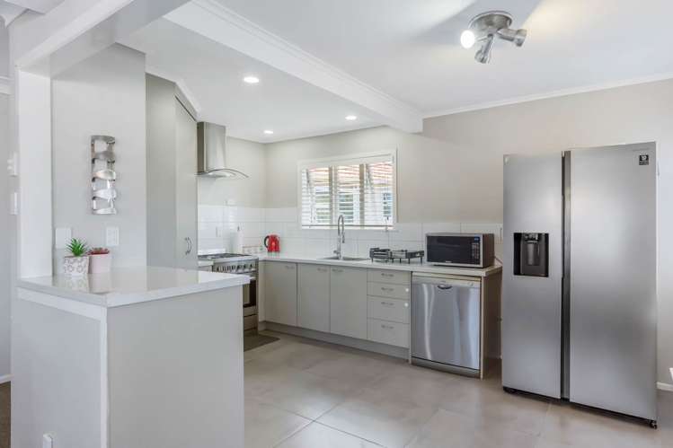 1/11 Salisbury Road Birkdale_7