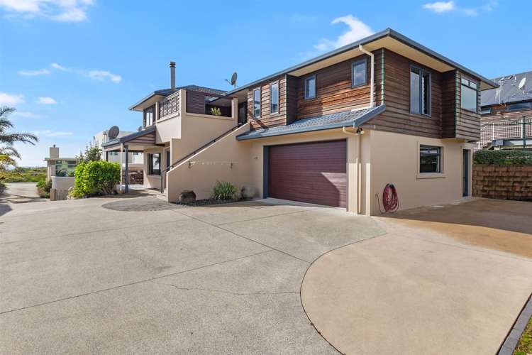 274 Ocean Road Ohope_17