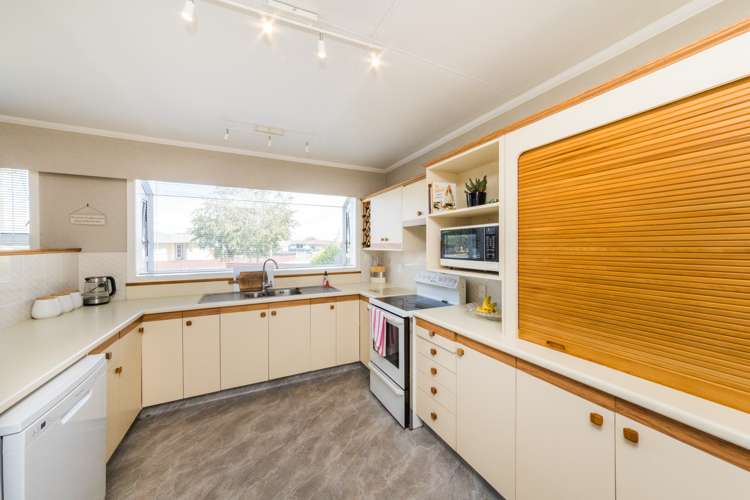 17 Tararua Terrace Cloverlea_4