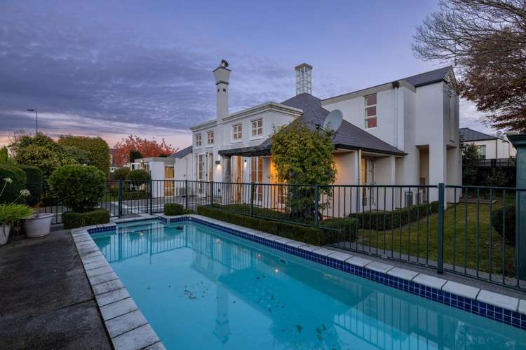 17 Allister Avenue Merivale_24