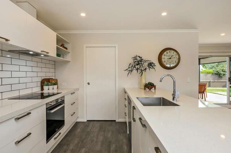 2/416 Murdoch Road West Raureka_1
