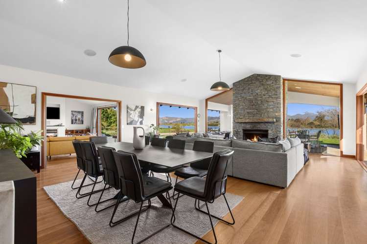 76 Bronte Road East_3