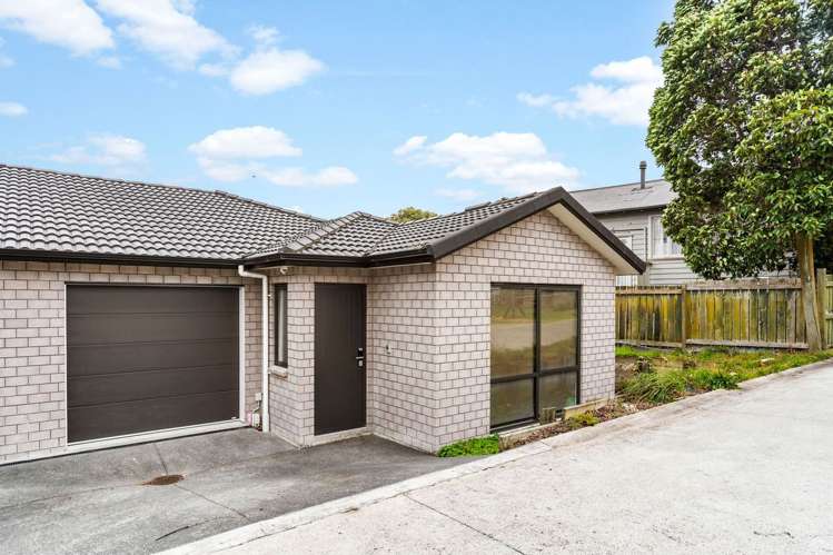 61 Ernie Pinches Street Mount Roskill_9