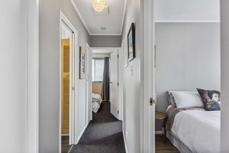 113 Solar Road Glen Eden_8