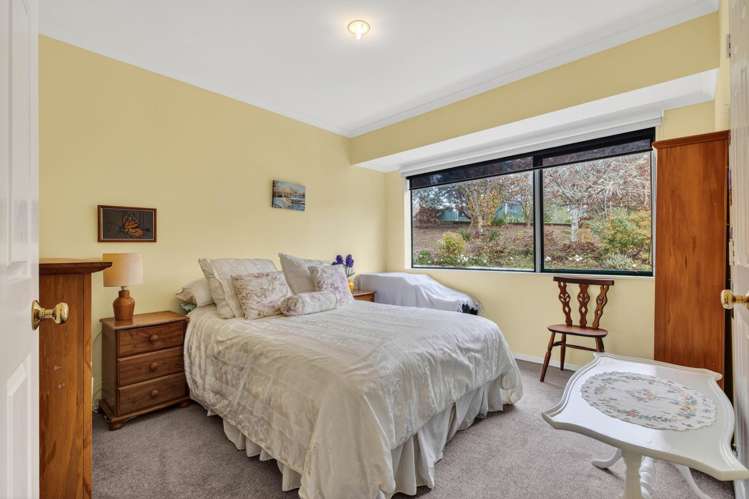 517 Findlay Road Miranda_17