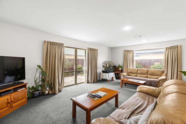 81 Fairway Drive Shirley_4