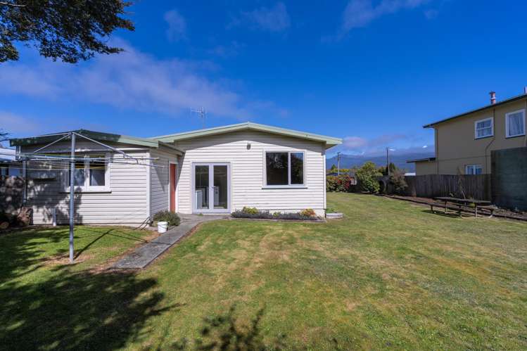 18 Pompolona Street Te Anau_26