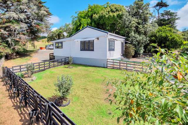 320 Kaipara Coast Highway Helensville_1