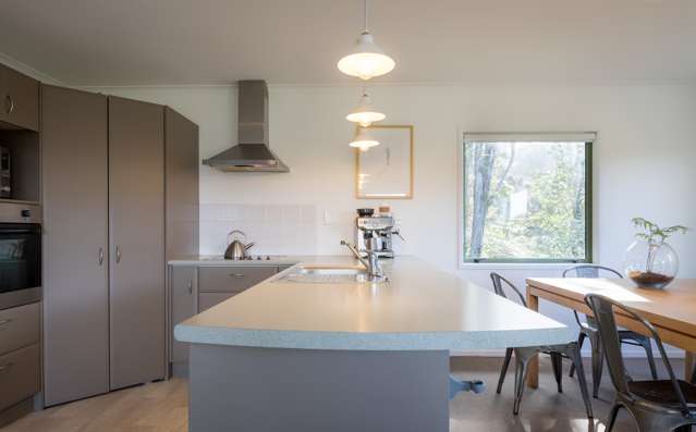 85 Laingholm Drive Laingholm_4