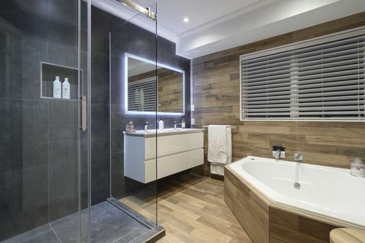 14 Fourth Avenue Tauranga Central_24