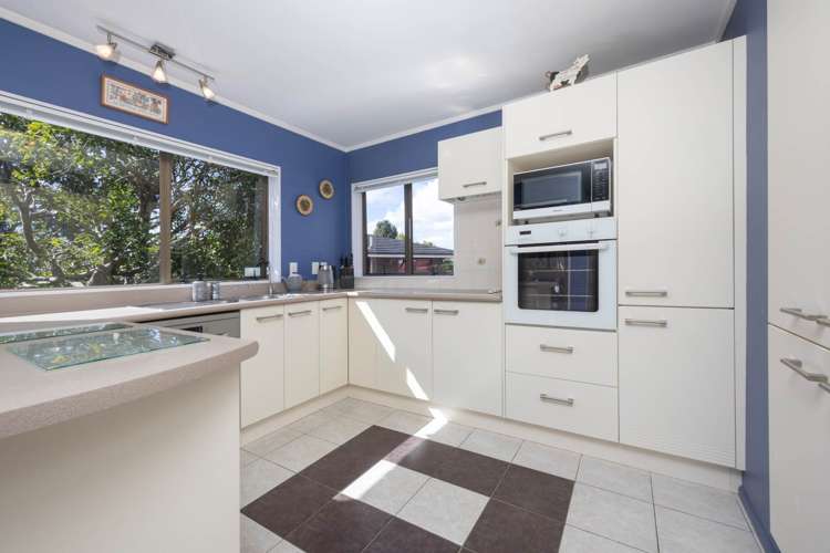 3/8 West Lynn Road Titirangi_21