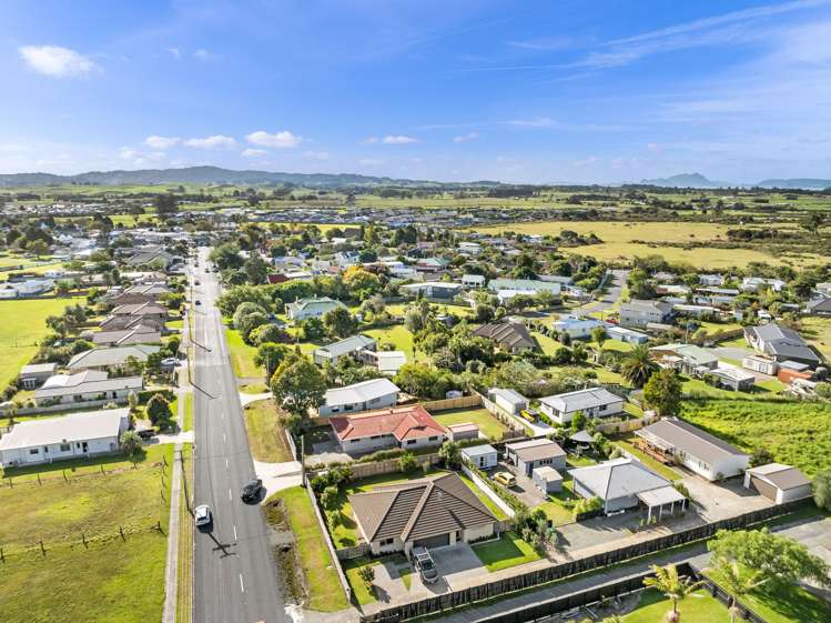 19 South Road Waipu_36