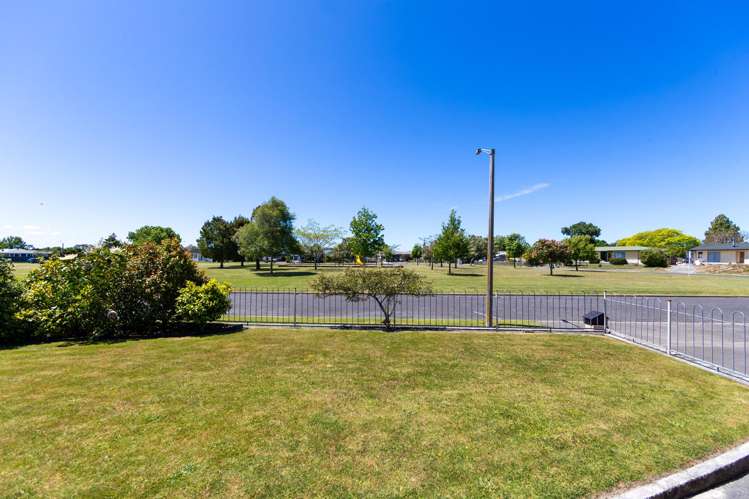 23 Lichfield Crescent Tamatea_16