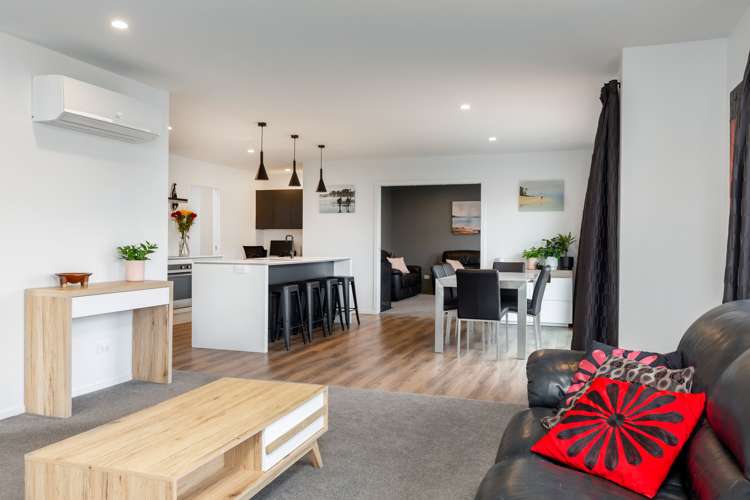 29 Corsair Crescent Burleigh_6