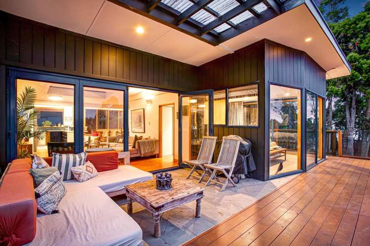 31 Arama Avenue Titirangi_4