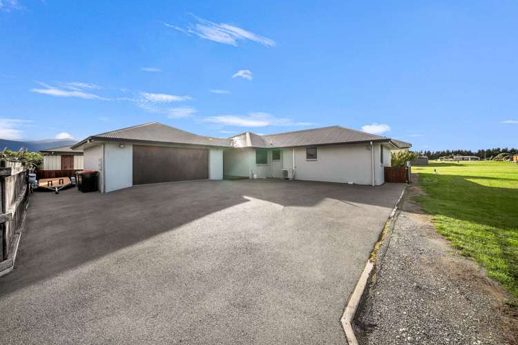 76 Orbell Crescent Te Anau_20