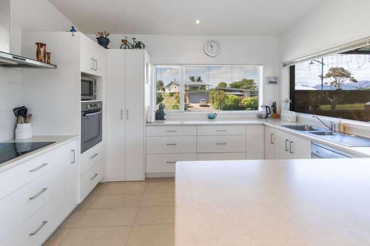 10 Riverside Place Katikati_1