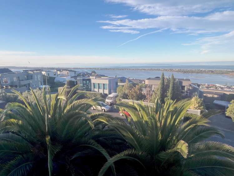 72 Glenstrae Road Redcliffs_35