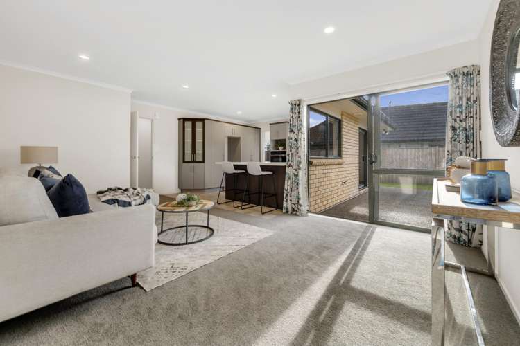 12 Duntrune Road Flat Bush_10