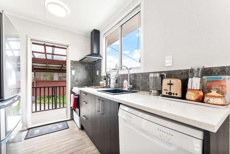 4 Beverley Road Stanmore Bay_8