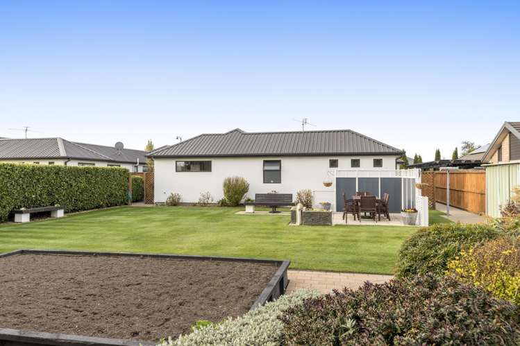 37 Little Oaks Drive Yaldhurst_18