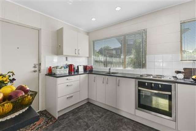 2/32 Stredwick Drive Torbay_2