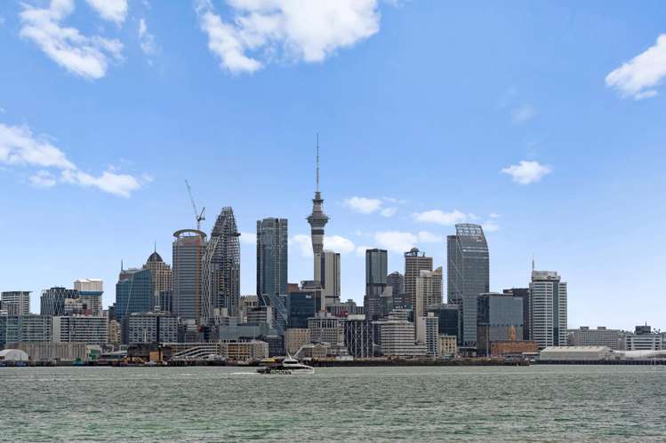 33 Queens Parade Devonport_40