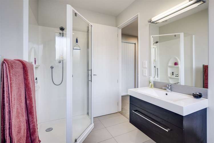 16 Kapiti Drive Poraiti_13