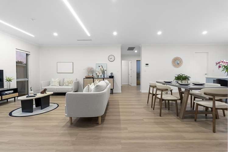 19 & 19A Surf View Crescent Red Beach_8