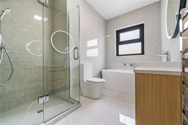 23 whakairo crescent Gulf Harbour_13