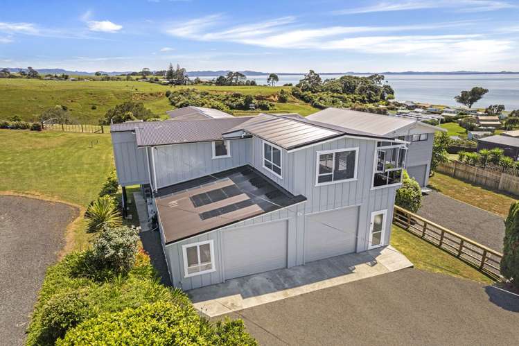 499 Grahams Beach Road Awhitu_43
