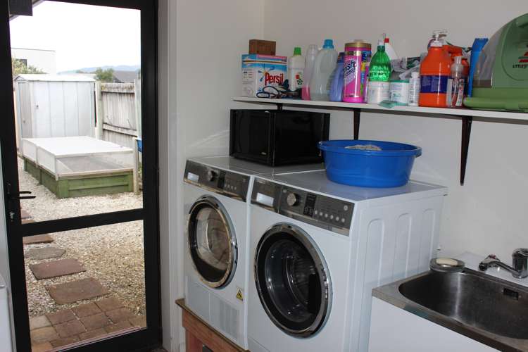 106 Benjamin Place Matarangi_13