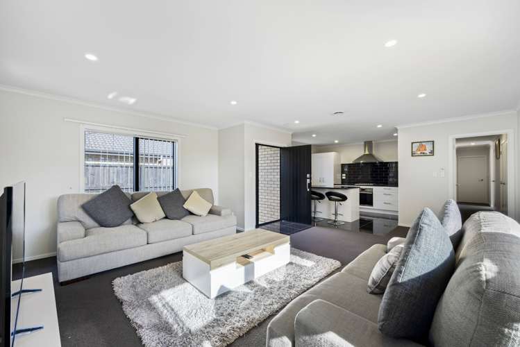 6 Southbrook Close Glenview_11