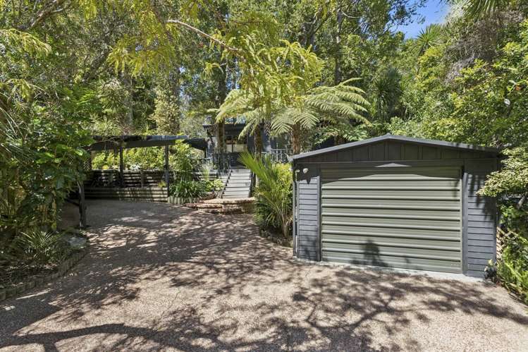 34 Hollywood Avenue Titirangi_28