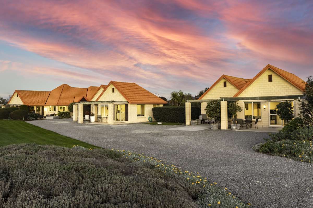 34 Amberley Beach Road_0