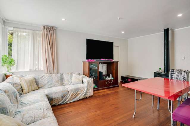 25 & 25A Paul Crescent Fairfield_4