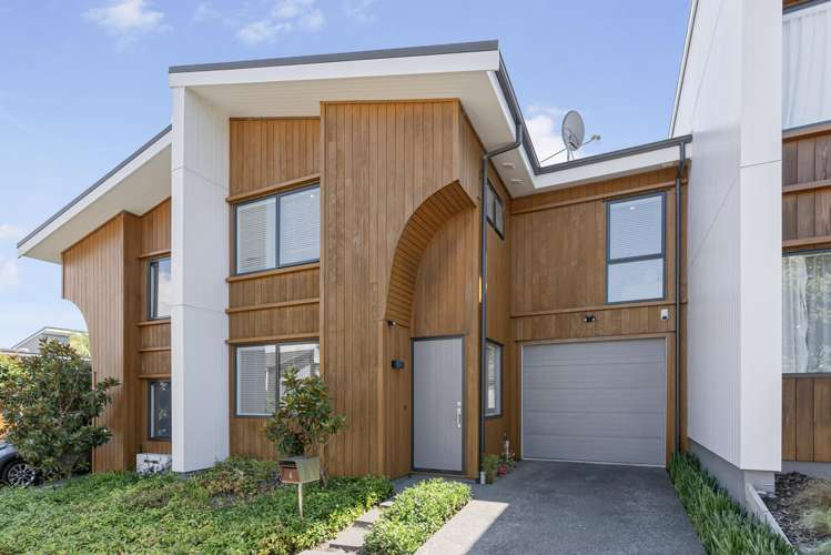 6 Quarters Lane Beachlands_21