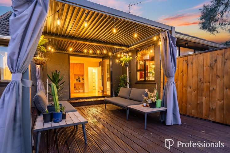 86 Wilkie Crescent Naenae_13