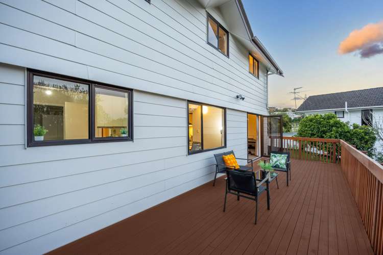 2/70 Ayton Drive Totara Vale_19