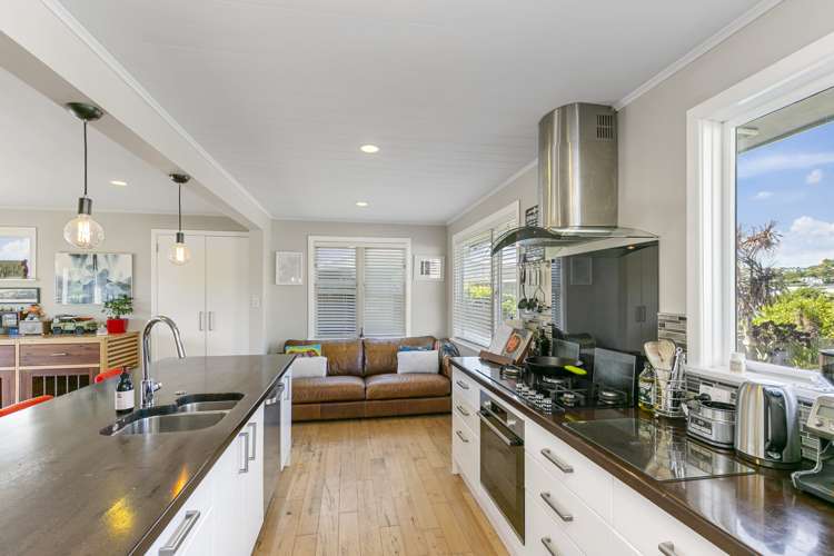 23 Beazley Avenue Paparangi_2