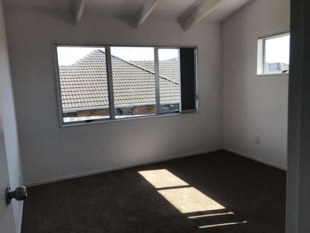 2/517 Richardson Rd Mount Roskill_4