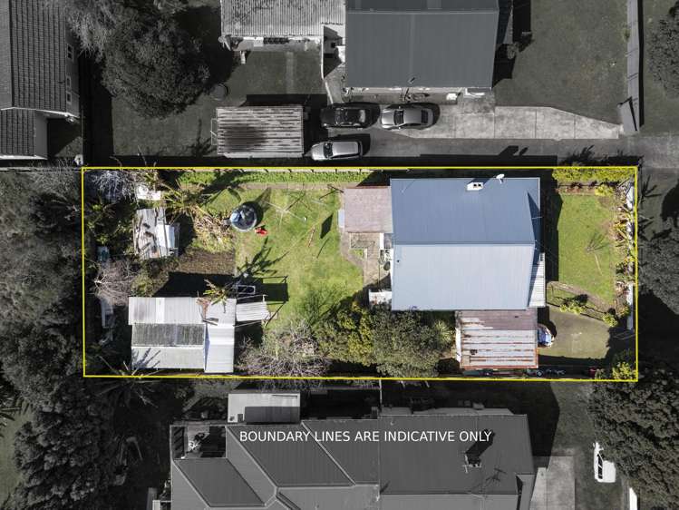 18 Sturges Avenue_1
