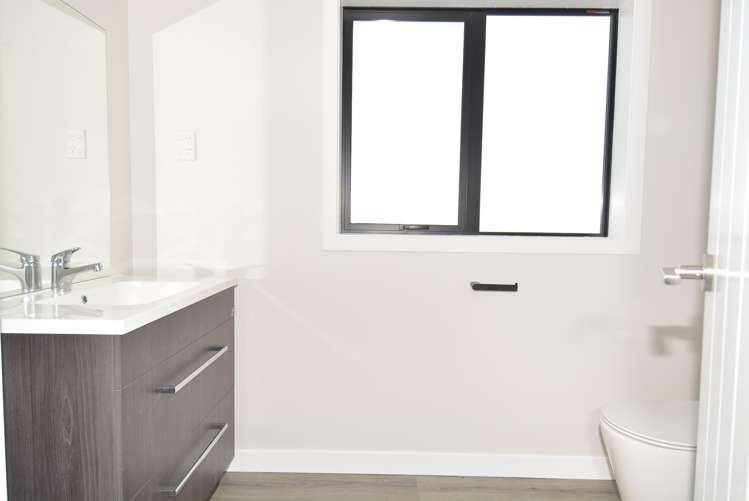 214 Elles Road Strathern_11